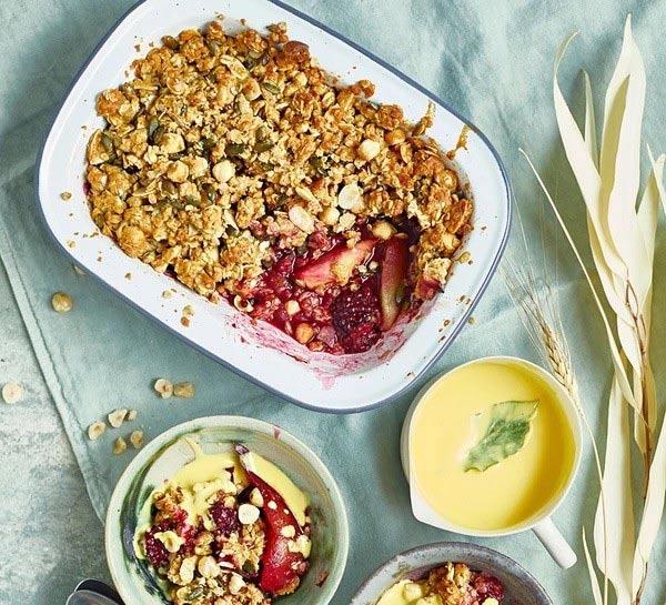 Pear and blackberry crumble
