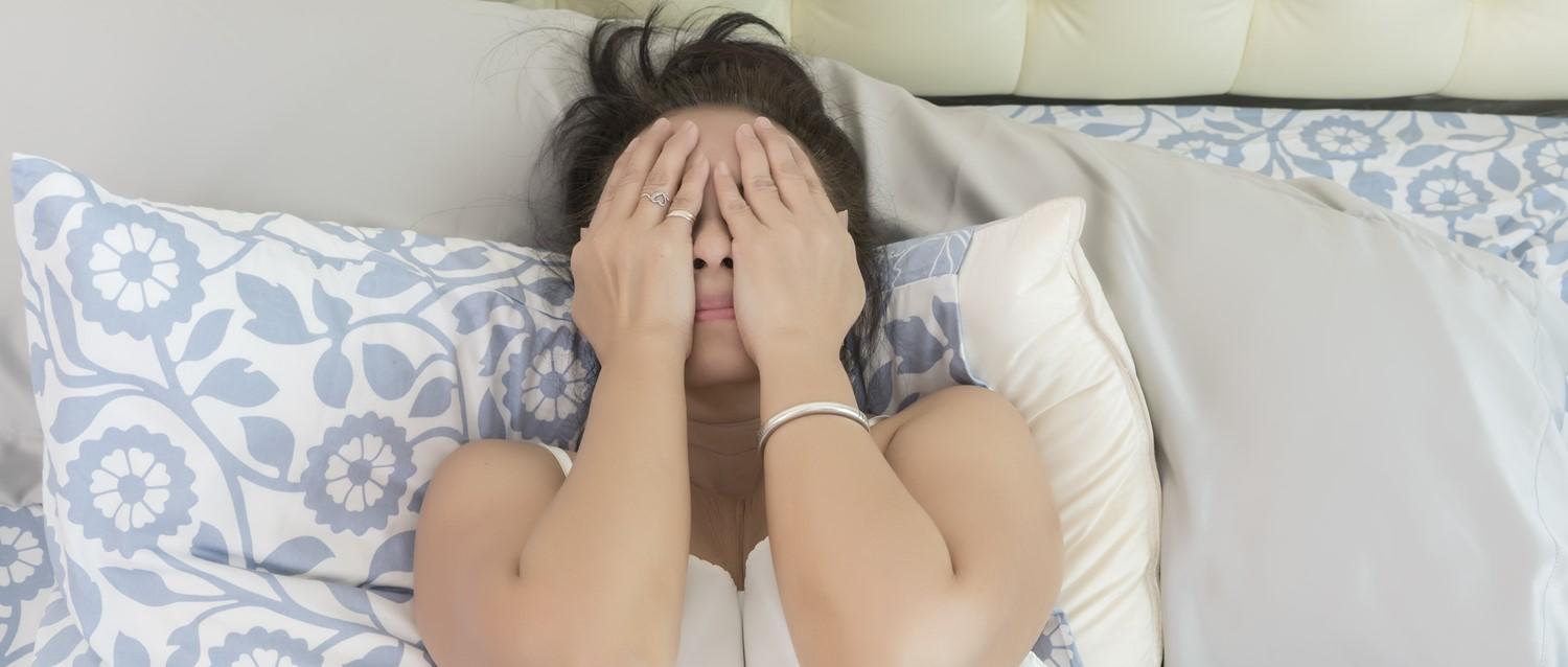 What are the signs of a midlife crisis?